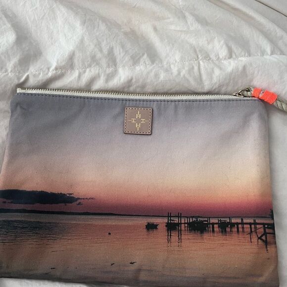 India Hicks Insta Pouch - The Dock - Picture 4 of 8